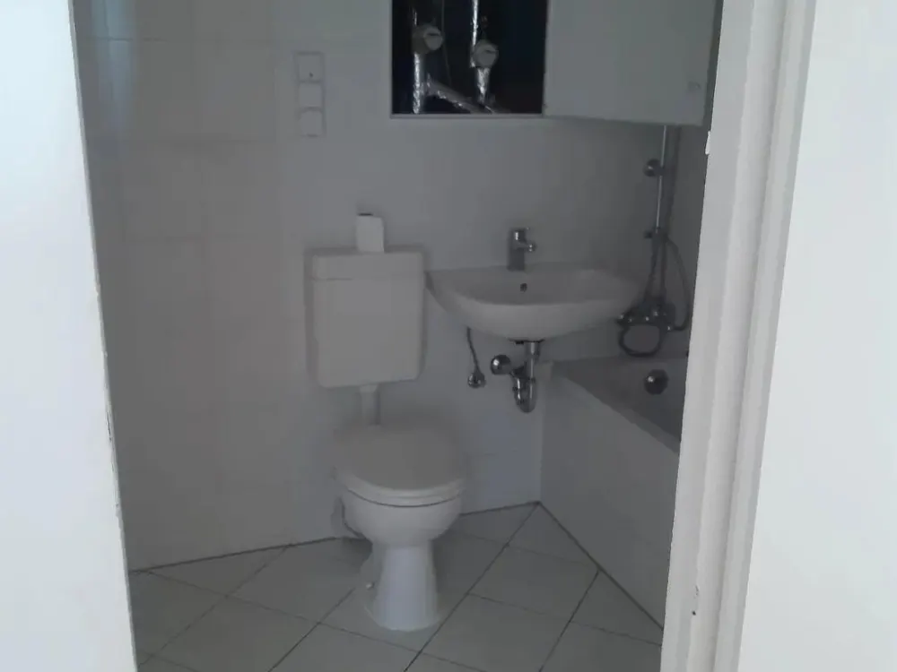 Ruhig gelegene 4-Raum-Wohnung in Berlin-Marzahn