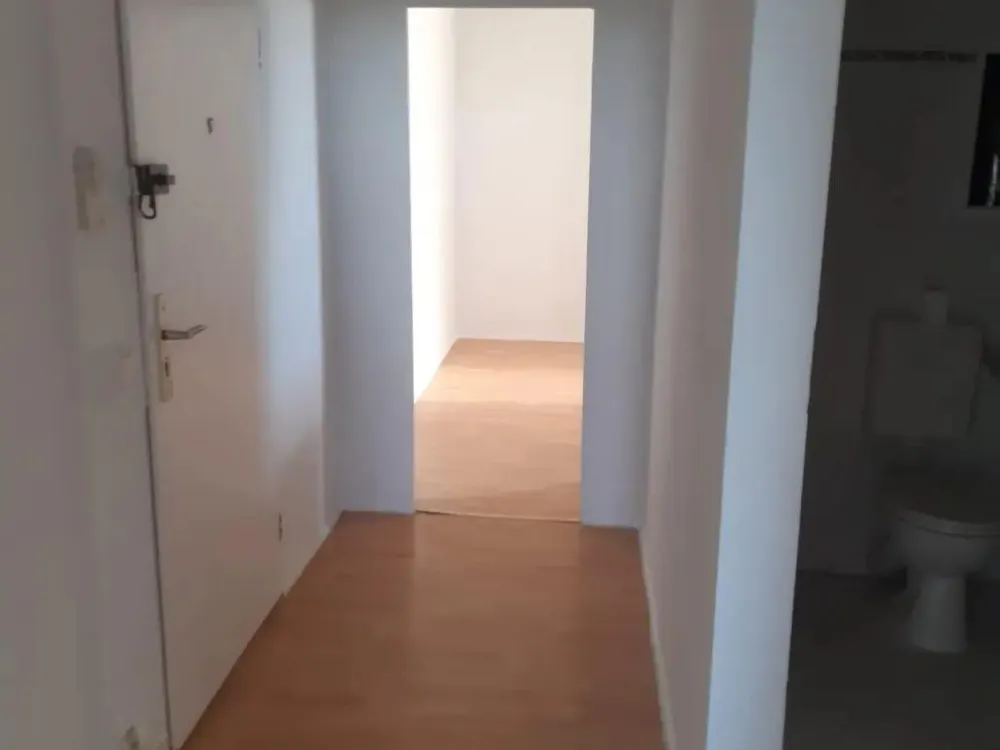 Ruhig gelegene 4-Raum-Wohnung in Berlin-Marzahn