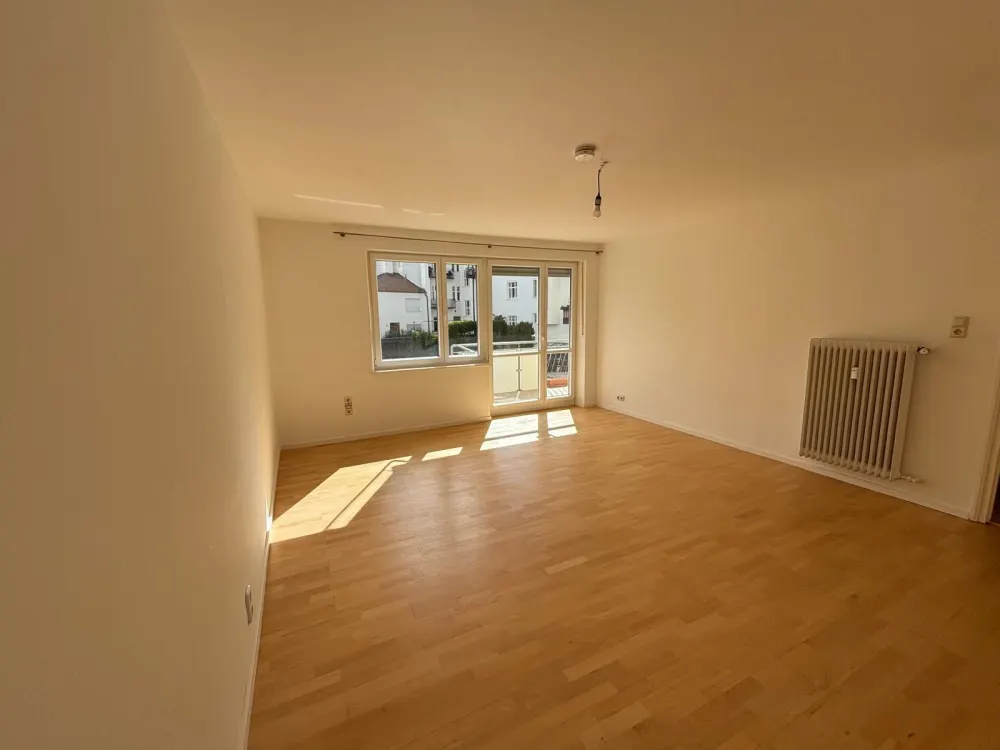 29m2 WG Zimmer mit viel Privatsphäre mitten in Schwabing