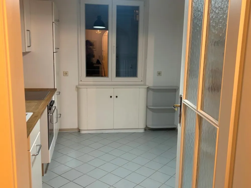 29m2 WG Zimmer mit viel Privatsphäre mitten in Schwabing
