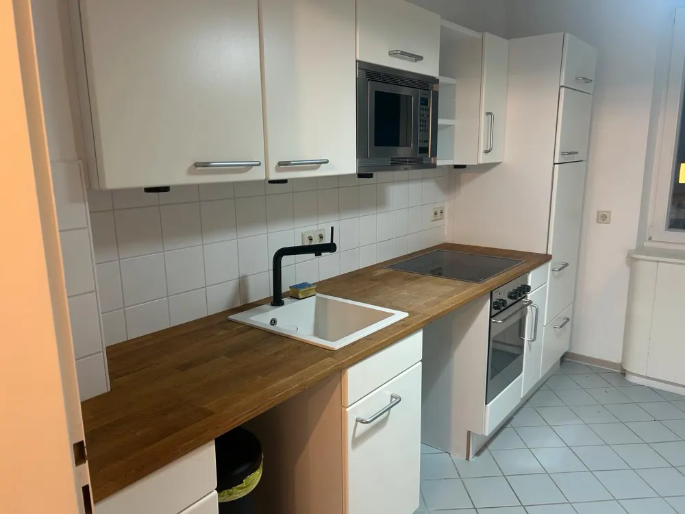 29m2 WG Zimmer mit viel Privatsphäre mitten in Schwabing