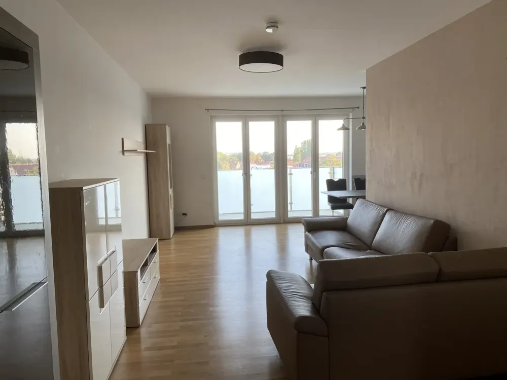 Möblierte 3,5-Raum-Wohnung mit Balkon und EBK in Europaviertel Frankfurt