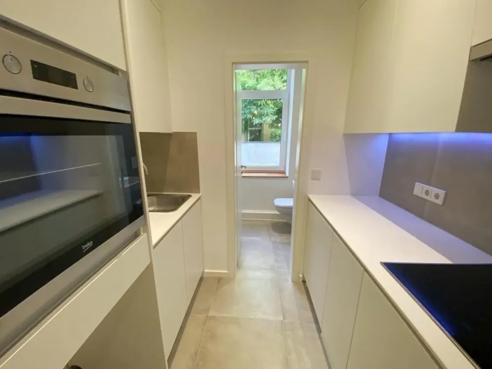 Moderne 2-Zimmer-Wohnung mit hochwertiger Einbauküche in Offenbach