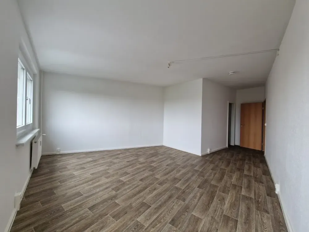 2 NKM geschenkt // Ein Tanzpalast zum wohlfühlen // 3 Zimmer mit Wannenbad + Balkon!