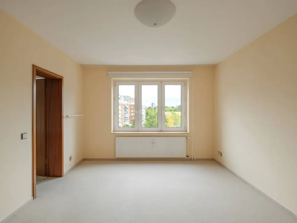 Attraktive 2-Zimmer-Wohnung mit Loggia und Tiefgaragenstellplatz!