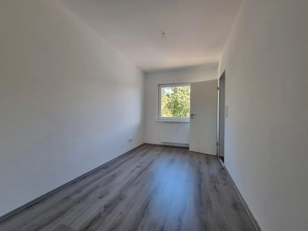 Verfügbar ab Oktober 2026! Geräumige, moderne 3-Zimmer-Wohnung mit Balkon in familienfreundlicher Lage
