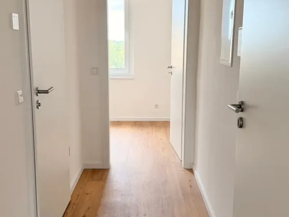 1 Zimmer im Erstbezug nach Sanierung