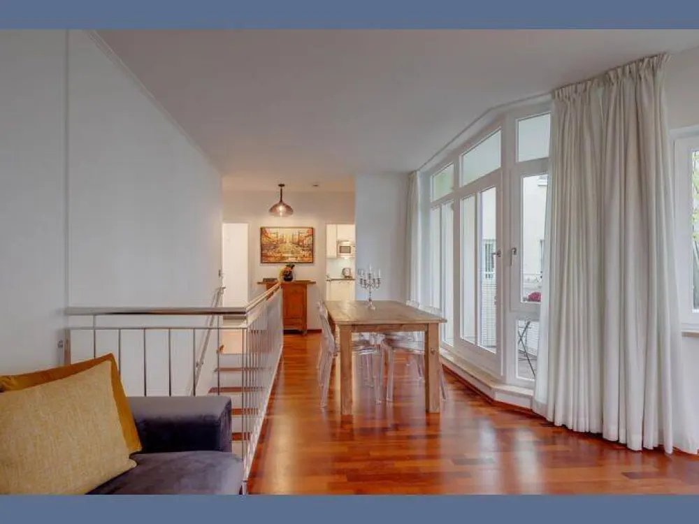 Möbliert: Designer-Maisonettewohnung