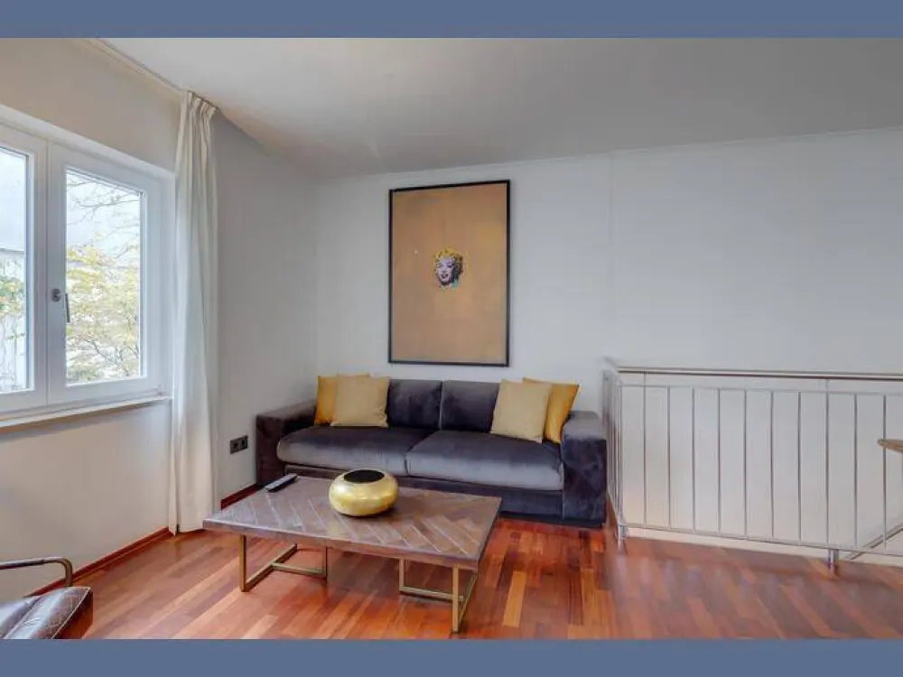 Möbliert: Designer-Maisonettewohnung